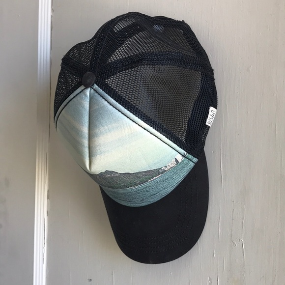 billabong trucker